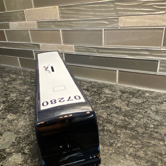 Greyhound Bus Collector Coin Bank - Picture 6 of 12